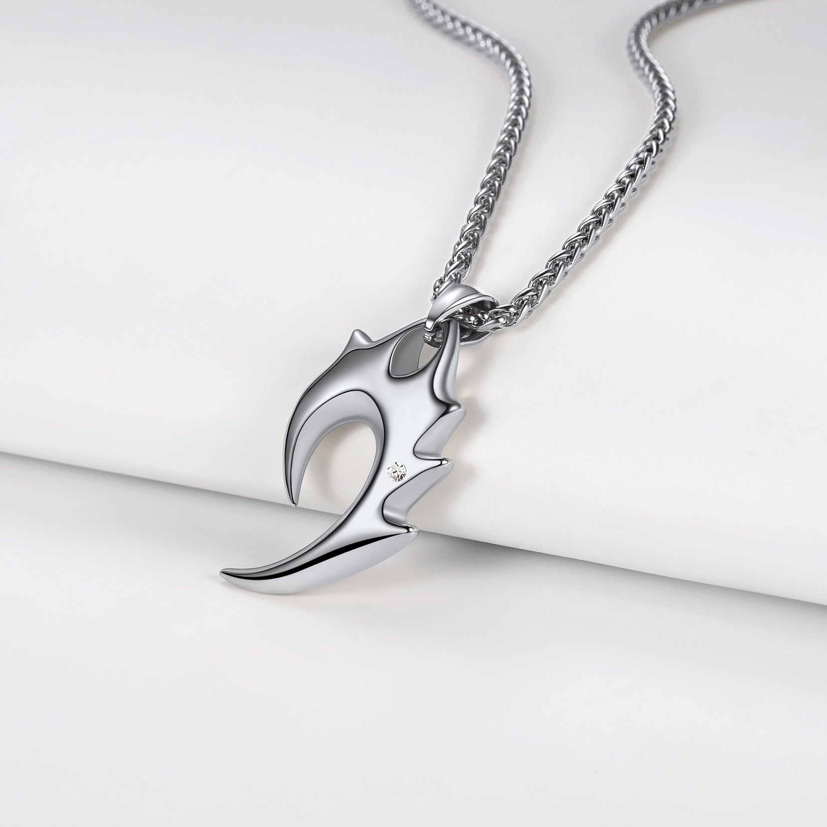 Spear Wolf Teeth Pendant Necklace for Men