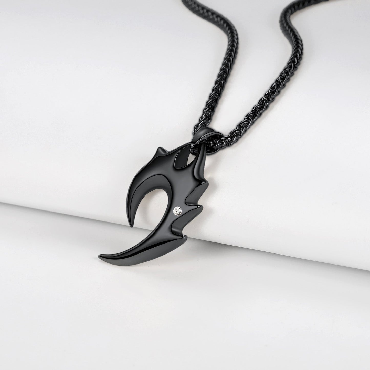 Spear Wolf Teeth Pendant Necklace for Men